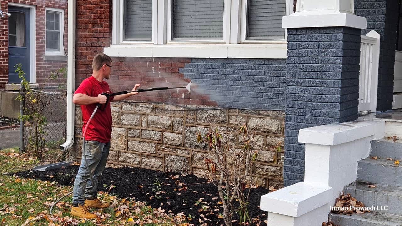 Safely stripping paint from brick facade