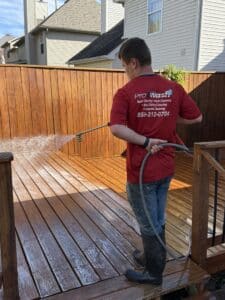 Down streaming cleaner on a deck